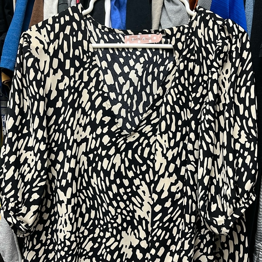 Traffic People XL black and cream dress with included waist tie